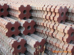 建筑建材 構(gòu)筑現(xiàn)代社會(huì)的堅(jiān)實(shí)基石